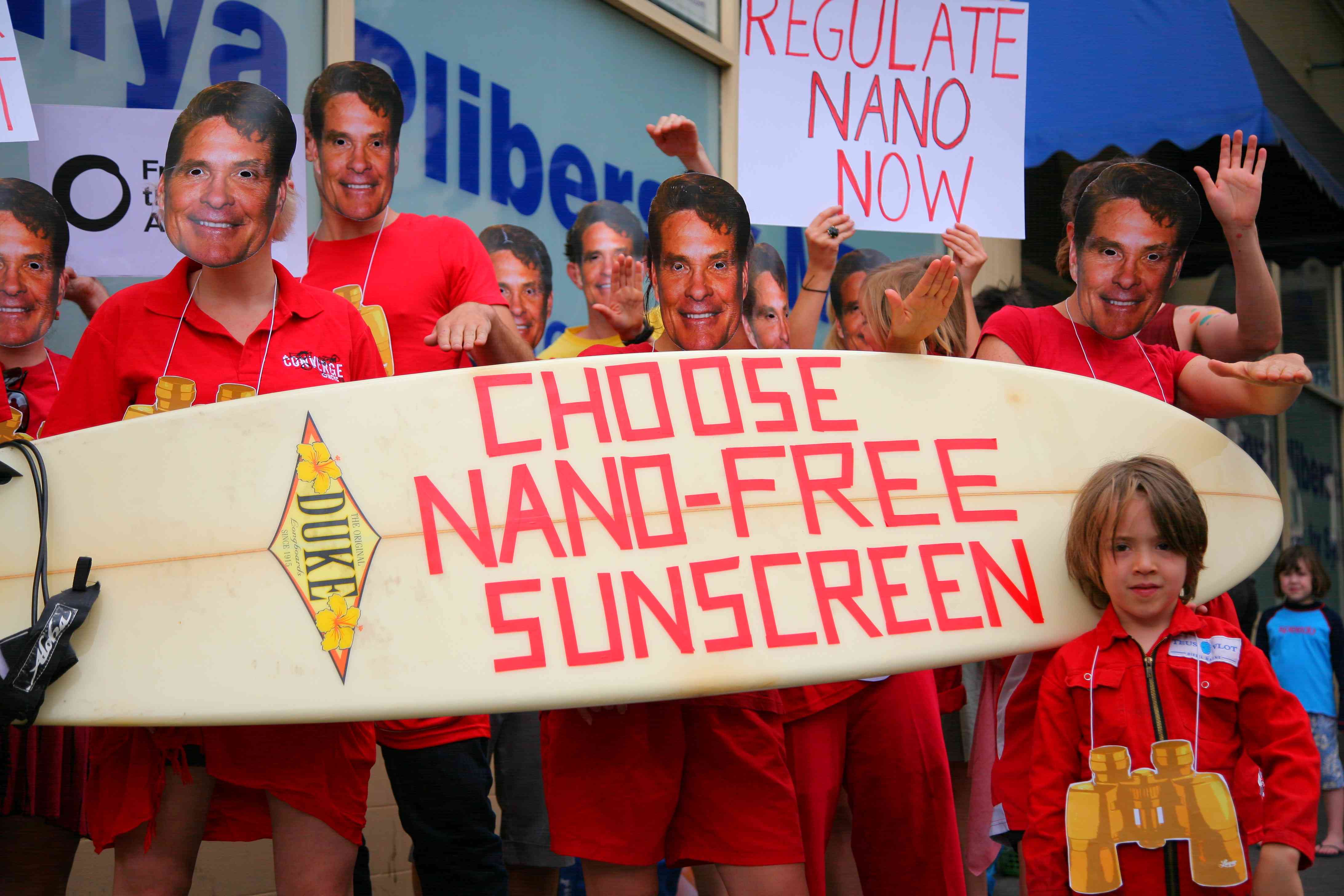 Hasselhoffs to Health Minister: Please regulate nano-sunscreens